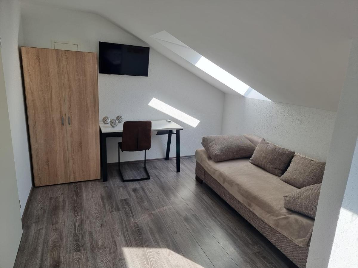 Workershome - Business Apartments - Monteurwohnungen ヴェルトハイム エクステリア 写真